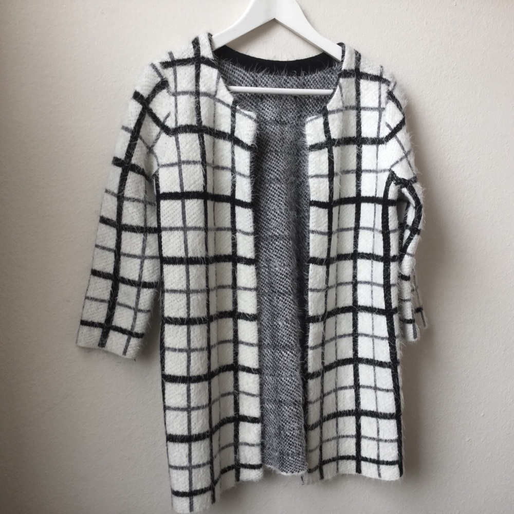 Open Front Eyelash Cardigan - Picture 2 of 4